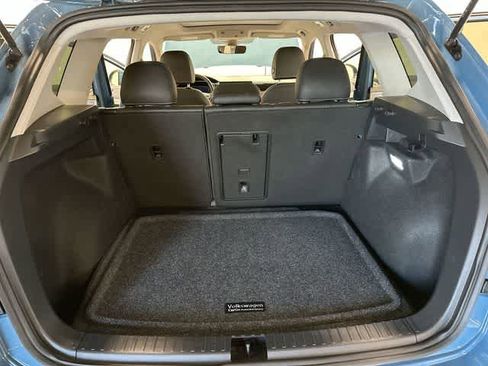 Certified 2025 Volkswagen Taos SEL AWD/4WD image 27