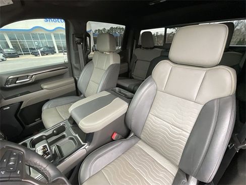 Used 2023 Chevrolet Silverado 1500 ZR2 w/ Technology Package image 19