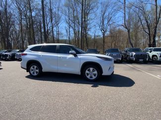 Used 2023 Toyota Highlander LE AWD/4WD video 2