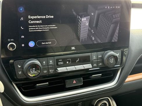 Used 2024 Toyota Grand Highlander Limited image 27