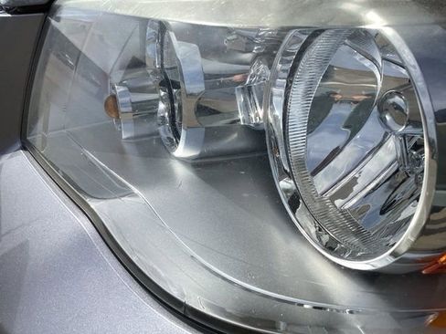 Used 2013 Dodge Grand Caravan SXT image 4