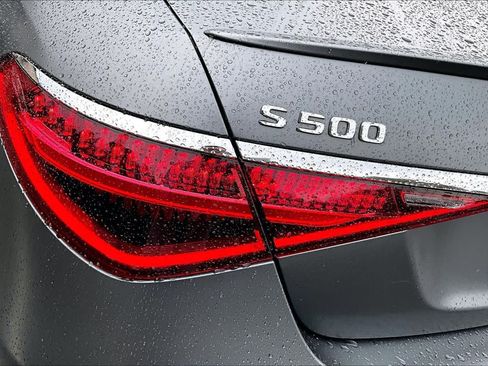 Certified 2022 Mercedes-Benz S 500 4MATIC image 29
