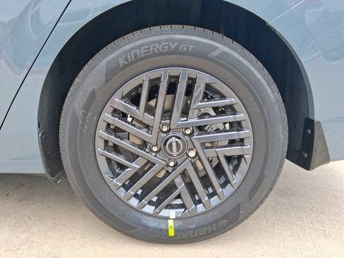 New 2026 Nissan Sentra SV w/ SV Convenience Package FWD image 28