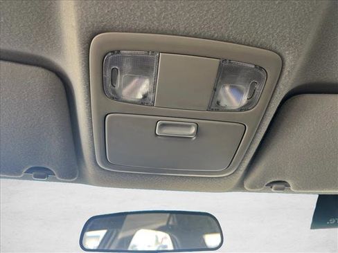Used 2005 Toyota Camry LE FWD image 16