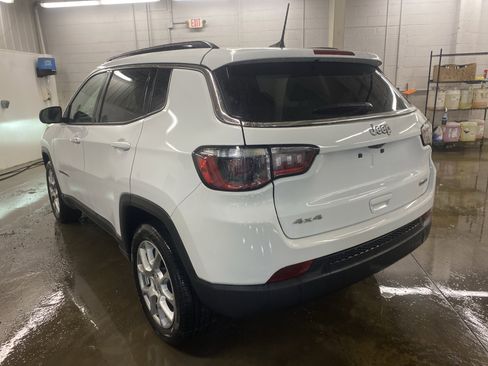 Used 2022 Jeep Compass Latitude w/ Sun and Sound Group image 7