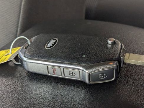 Certified 2021 Kia Seltos LX image 27