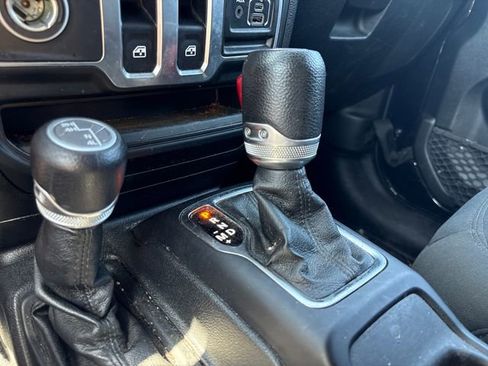 Used 2021 Jeep Wrangler Sport AWD/4WD image 23
