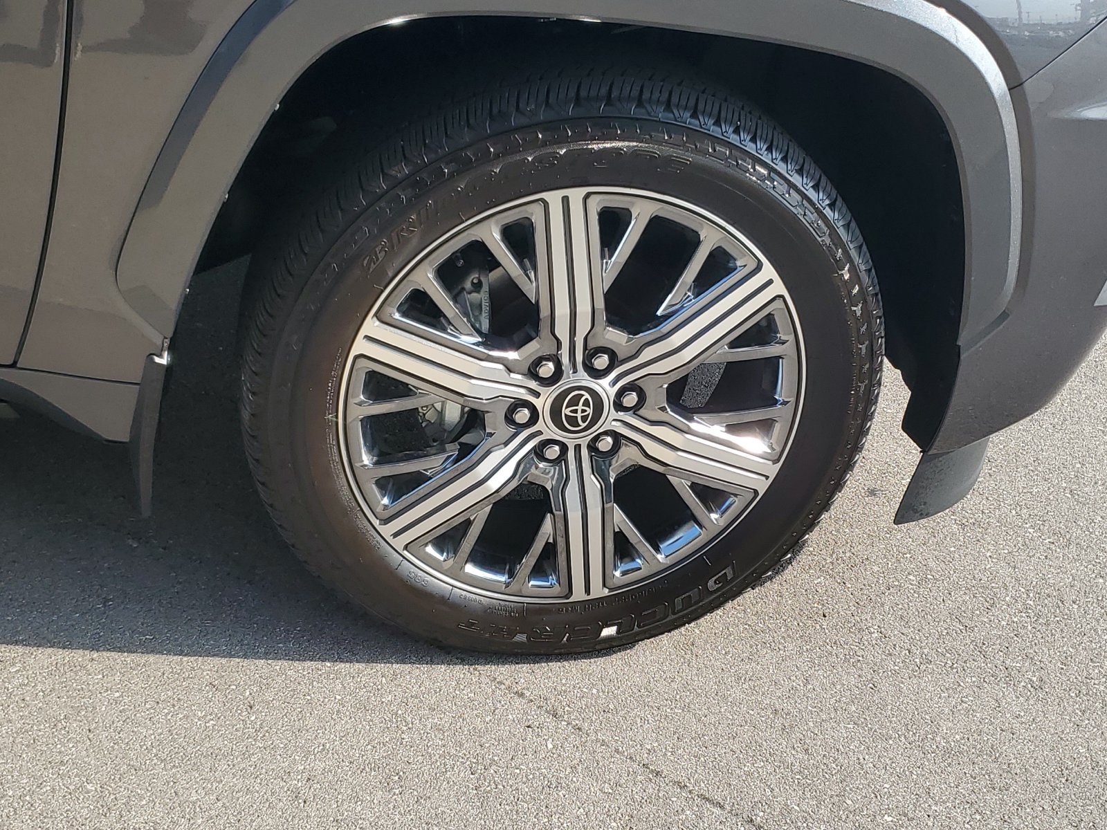Certified 2024 Toyota Sequoia Capstone AWD/4WD image 6