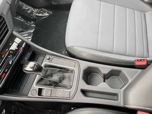 New 2025 Volkswagen Jetta SE image 19