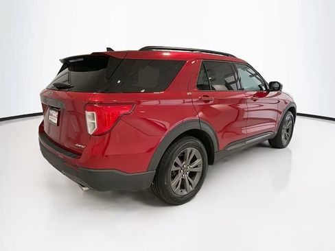 Used 2021 Ford Explorer XLT w/ Equipment Group 202A AWD/4WD image 6