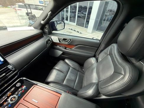 Used 2024 Lincoln Navigator Reserve image 27
