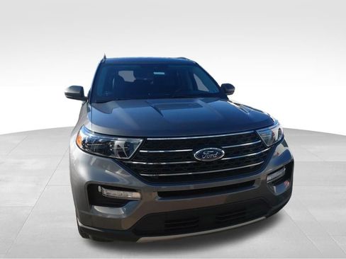 Certified 2022 Ford Explorer XLT w/ Equipment Group 202A image 2