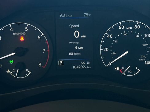 Used 2024 Nissan Altima 2.5 S FWD image 30