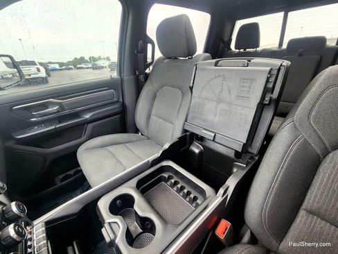 Used 2019 RAM 1500 Big Horn AWD/4WD image 33