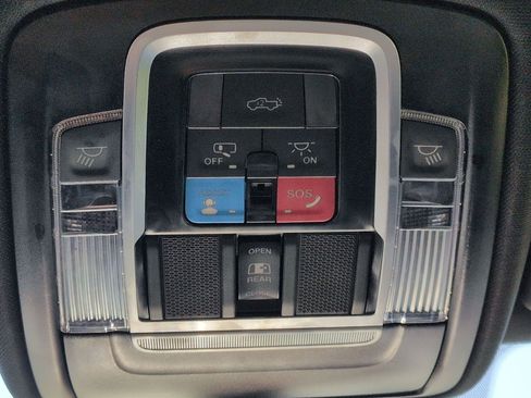 Used 2025 RAM 1500 Big Horn image 14