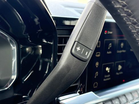 Used 2023 GMC Sierra 1500 Elevation image 9