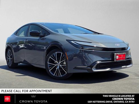 Certified 2026 Toyota Prius XLE FWD image 1