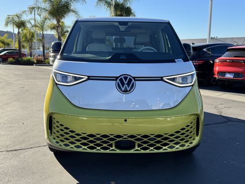 New 2025 Volkswagen ID. Buzz 1st Edition image 5