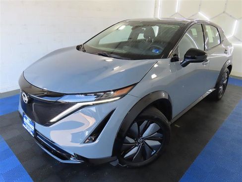Used 2024 Nissan Ariya AWD image 4