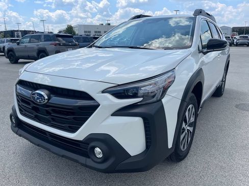 Certified 2024 Subaru Outback Premium AWD/4WD image 1