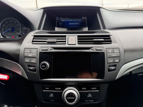 Used 2015 Honda Crosstour EX-L image 11