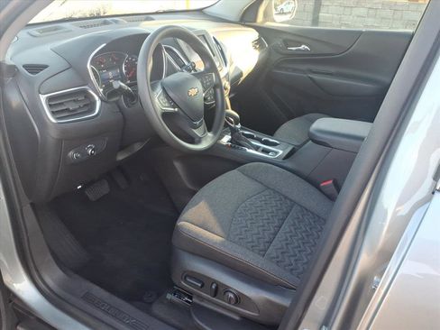 Used 2023 Chevrolet Equinox LT w/ LPO, Floor Liner Package image 11