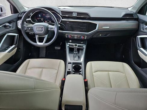 Used 2019 Audi Q3 2.0T Premium Plus w/ Premium Plus Package image 19