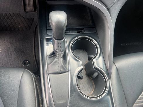 Used 2019 Toyota Camry SE image 18