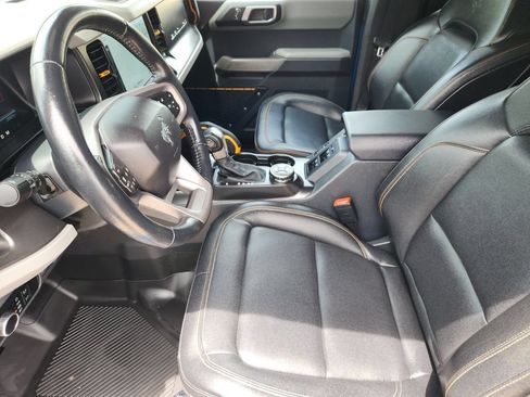 Used 2023 Ford Bronco Badlands w/ Sasquatch Package AWD/4WD image 14