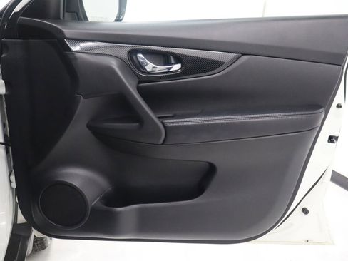 Used 2017 Nissan Rogue SL w/ SL Premium Package AWD/4WD image 21