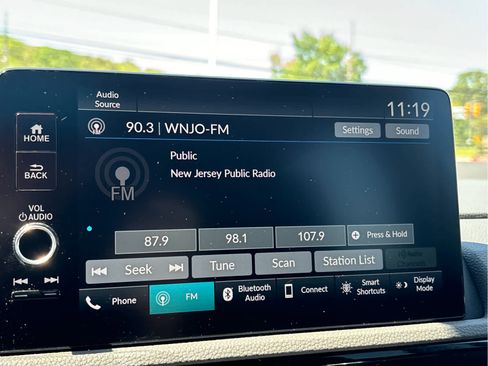 Used 2025 Honda CR-V EX-L image 12