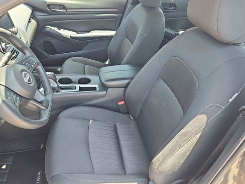 Certified 2025 Nissan Altima 2.5 S FWD image 14