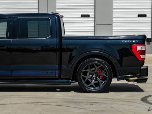 Used 2021 Ford F150 Lariat w/ Equipment Group 502A High AWD/4WD image 7