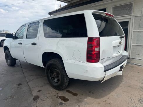 Used 2008 Chevrolet Suburban 2500 w/ Skid Plate Package image 4