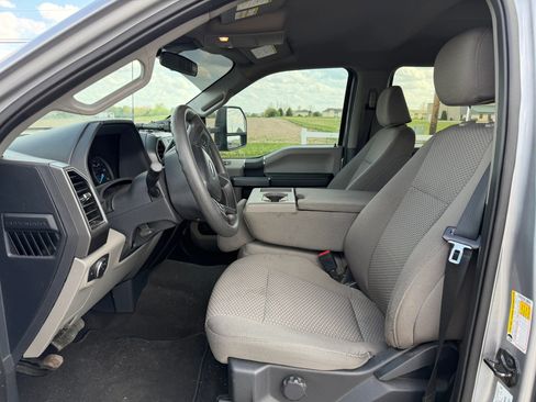 Used 2022 Ford F350 XLT image 8