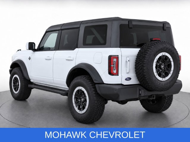 Used 2024 Ford Bronco Outer Banks w/ Sasquatch Package AWD/4WD image 3