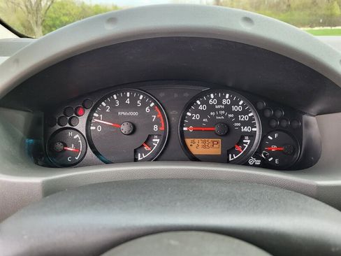 Used 2010 Nissan Xterra S image 17