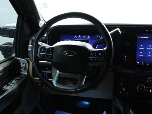 Used 2024 Ford F350 Lariat w/ Lariat Ultimate Package image 17