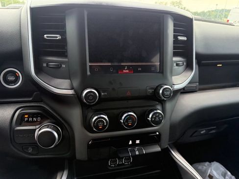 Used 2022 RAM 1500 Big Horn RWD image 9