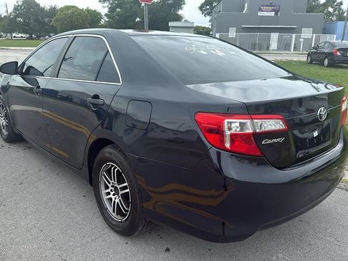 Used 2012 Toyota Camry FWD image 6