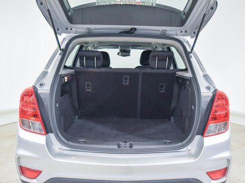 Used 2021 Chevrolet Trax LS image 14