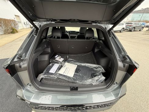 New 2026 Volkswagen Tiguan SE R-Line AWD/4WD image 21