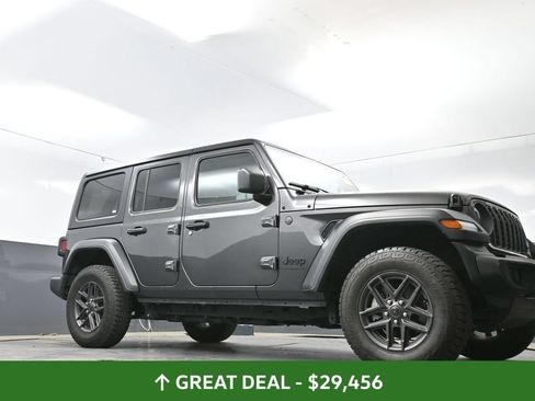 Used 2025 Jeep Wrangler Unlimited Sport AWD/4WD image 52