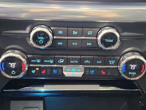 Used 2021 Ford F150 Lariat w/ Equipment Group 502A High image 32