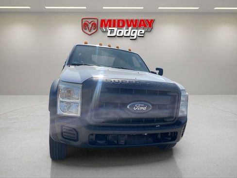 Used 2013 Ford F550 4x4 SuperCab Super Duty w/ Payload Upgrade Pkg image 5