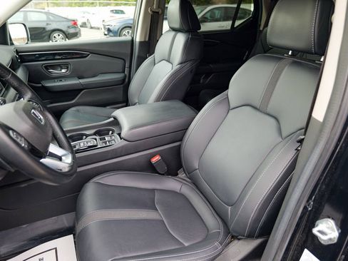 Used 2025 Honda Pilot EX-L image 23