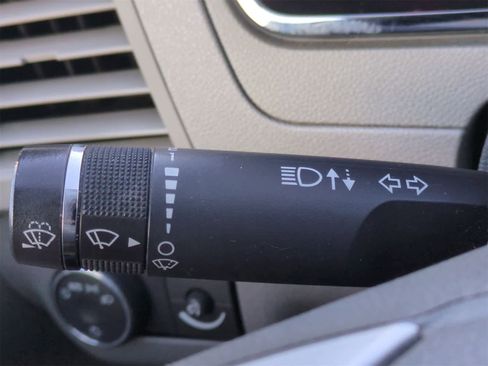 Used 2010 Chevrolet Traverse LT w/ Personal Connectivity Package image 28