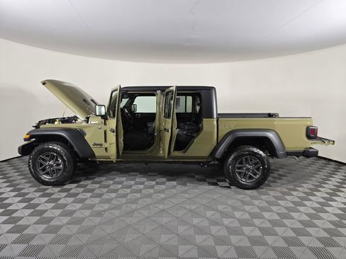 New 2026 Jeep Gladiator Sport image 16
