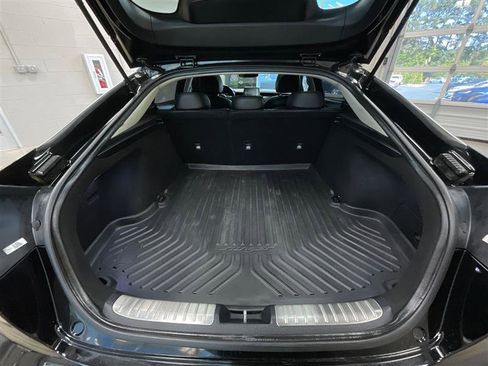 Used 2018 Kia Stinger Premium RWD image 23