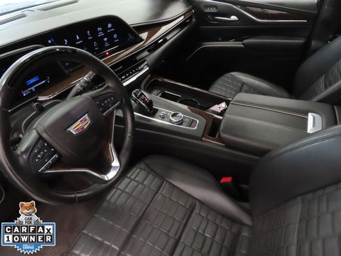 Used 2024 Cadillac Escalade ESV Sport Platinum w/ LPO, ONYX Package image 24